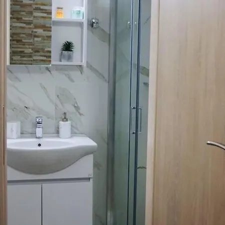 Corali Luxury Apartament Malaki